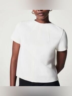 New! NWT SPANX White Short Sleeve Crewneck Tee